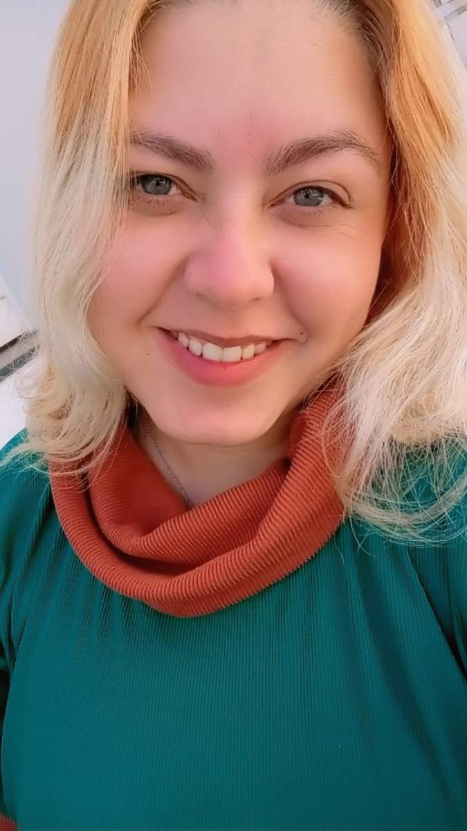 Zamira - Paraguaya rubia de ojos verdes que te deja sin aire en Congreso